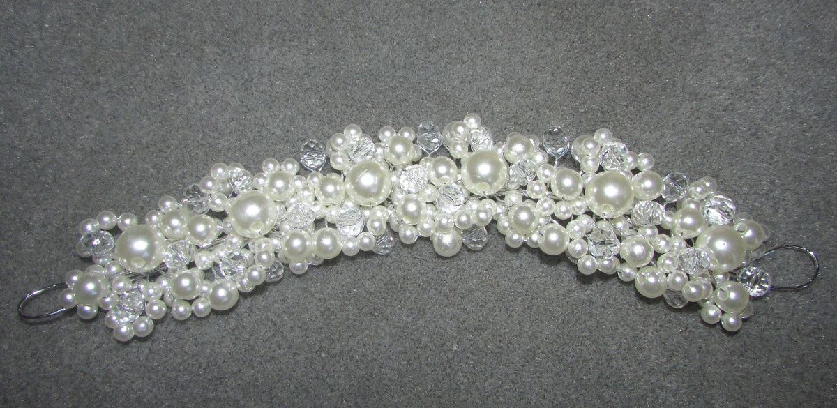 Bridal wedding hair vine. Ivory pearls clear crystals. Hair accessories. Handmade