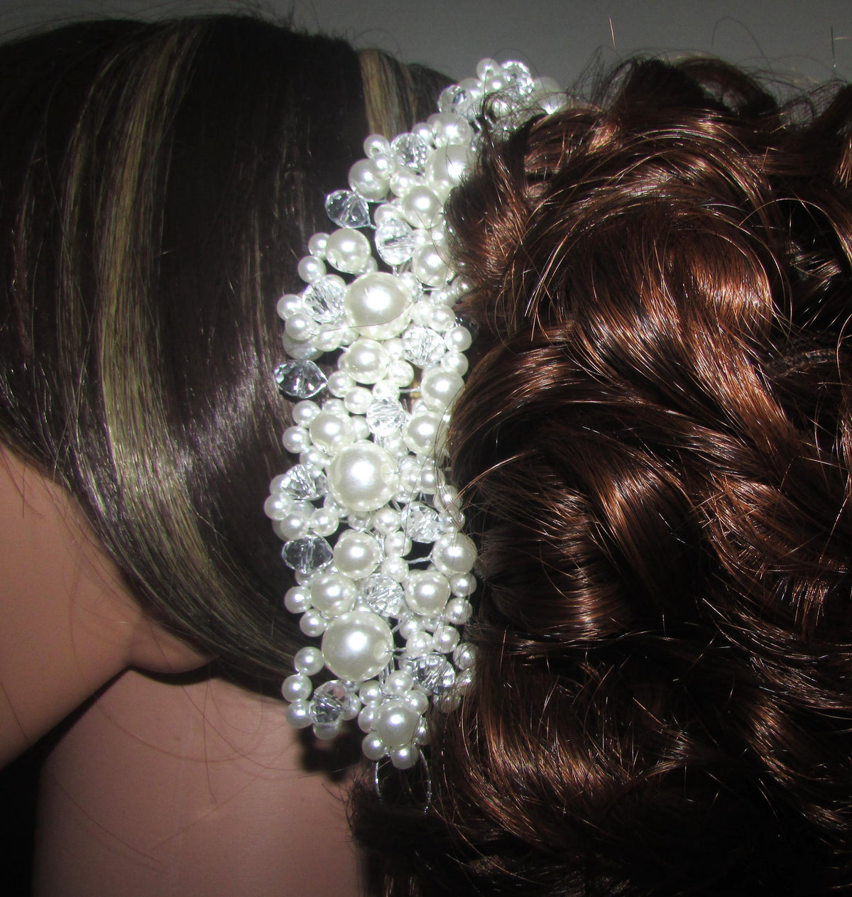 Bridal wedding hair vine. Ivory pearls clear crystals. Hair accessories. Handmade