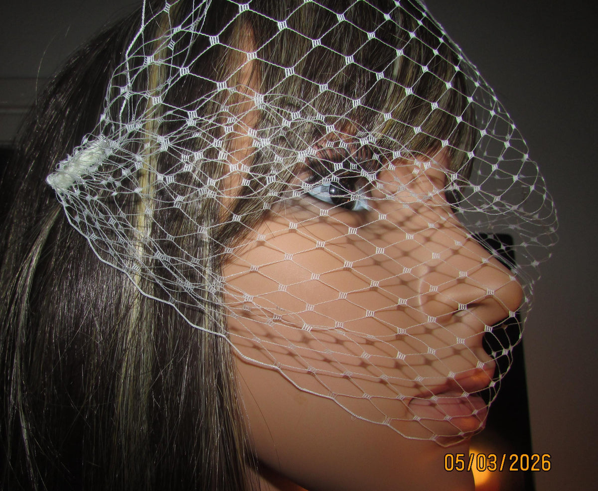 Birdcage veil and Diamante comb set. Ivory Wedding veil. 2 piece set. Bandeau style 8"