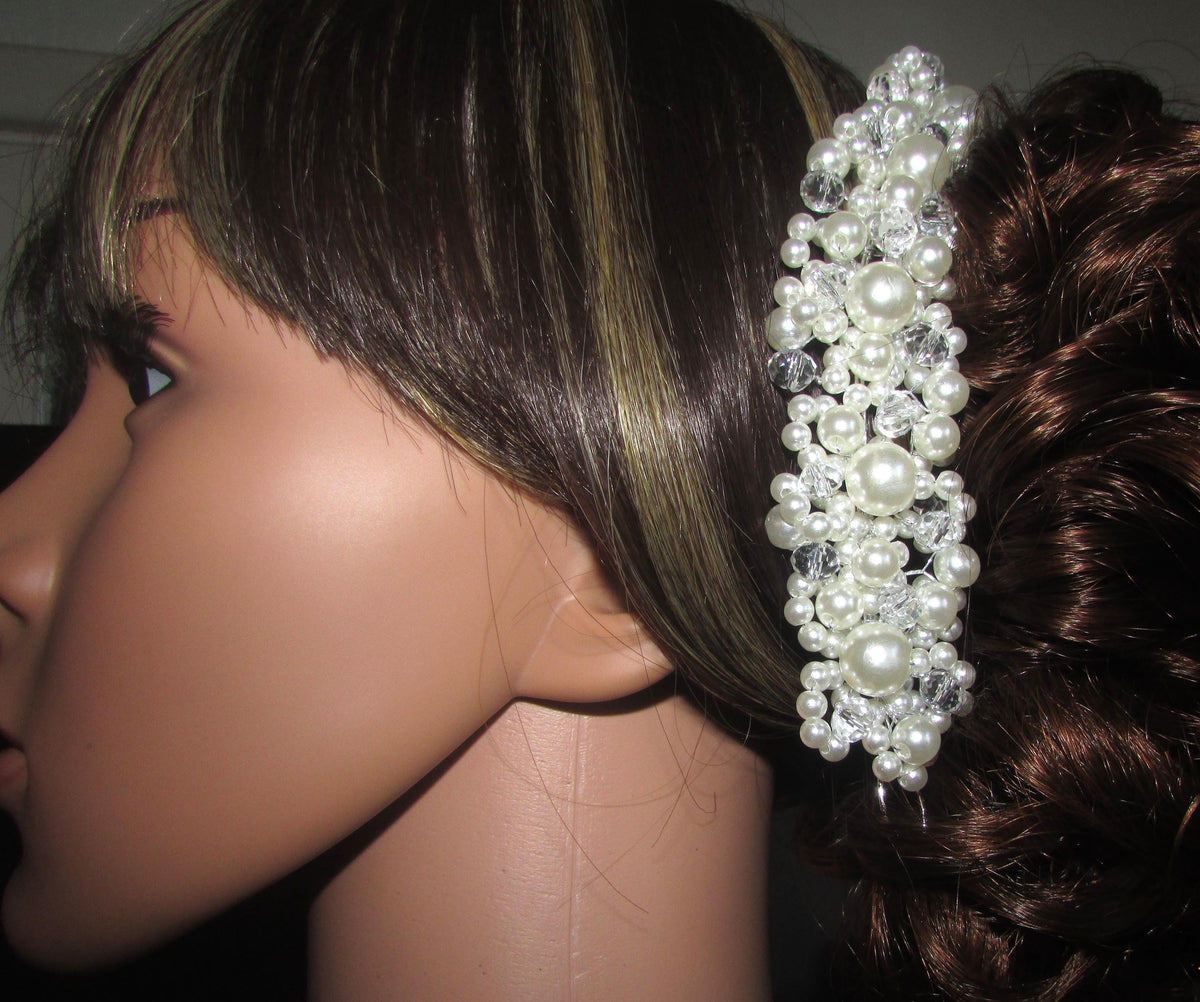 Bridal wedding hair vine. Ivory pearls clear crystals. Hair accessories. Handmade