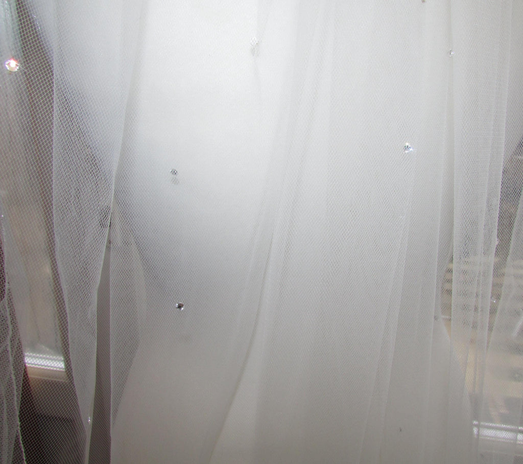Ivory Wedding veil Diamante Rhinstones. Double scattered. Fingertip 1 tier veil 42 inch. Pencil edged. Pale Ivory, Off white options